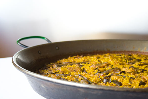 La recette de la Paella cuisinée au gaz en vidéo