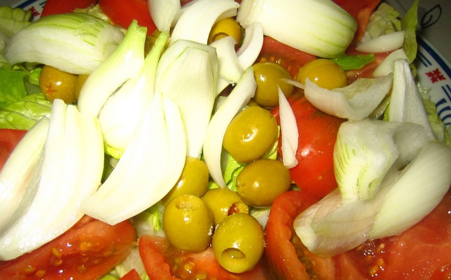 Salade Valencienne Valenciana gros plan pour la Paella